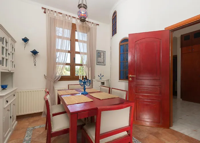 Villa Butterfly Garden *