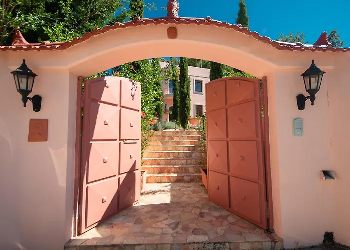 Villa Butterfly Garden *