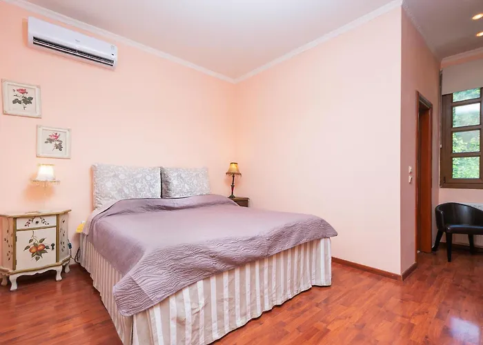 Butterfly Garden * Pastida