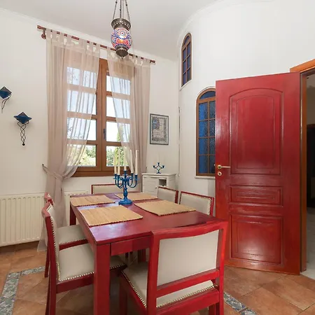 Villa Butterfly Garden *