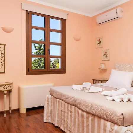 Butterfly Garden Villa Pastida