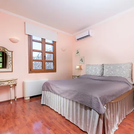 Butterfly Garden Villa