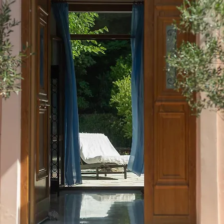 Butterfly Garden 파스티다